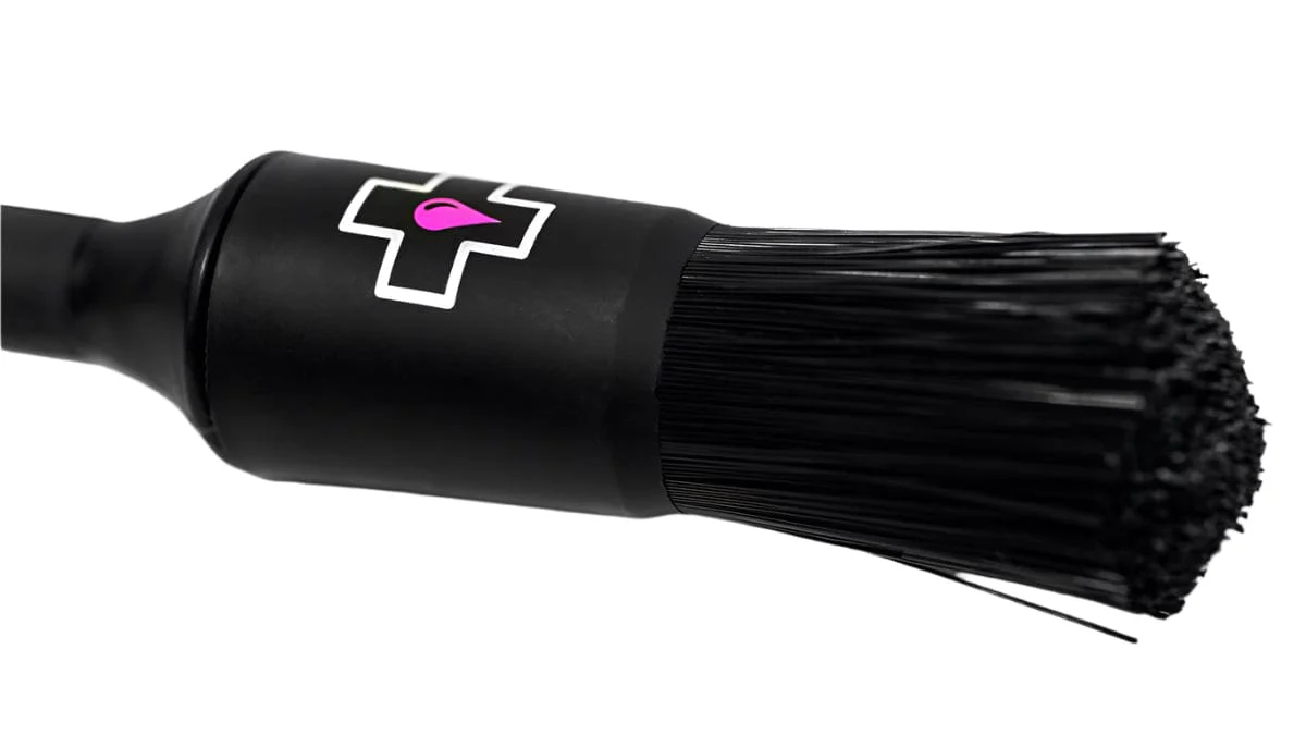 Muc-Off Drivetrain Brush - Image 2