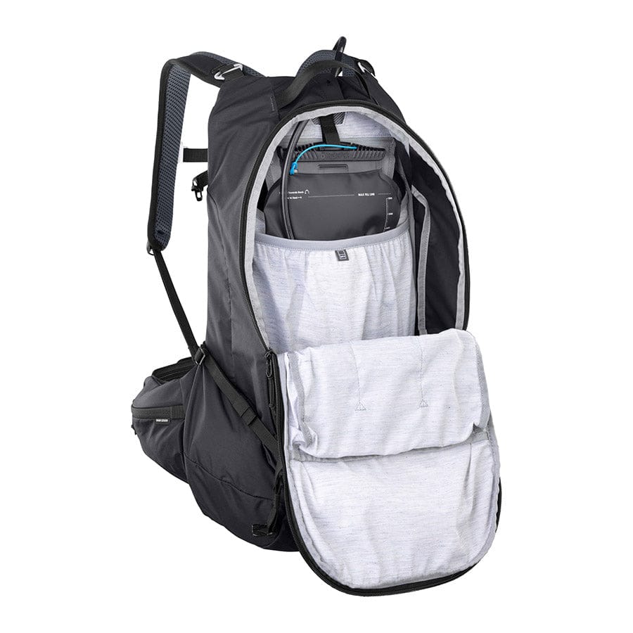 EVOC Trail Pro Blackline 26 - Image 18